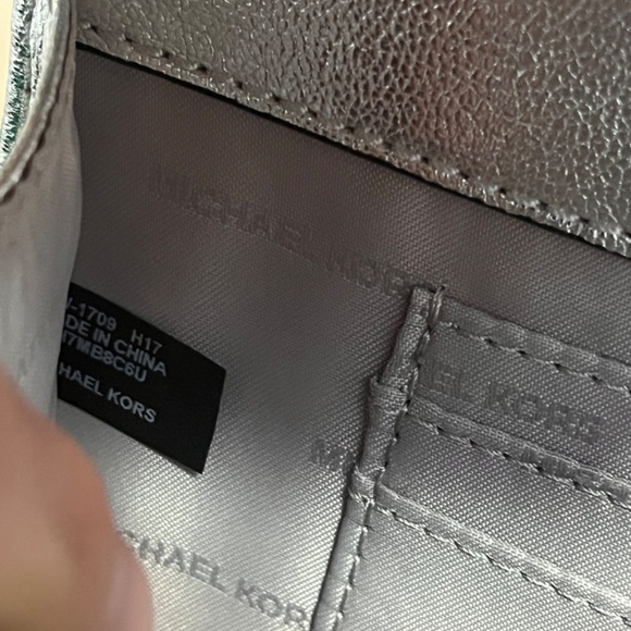 Rare Michael Kors Silver Plastic Heavy Chained Purse - Picture 9 of 9